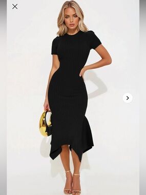 Rare Catch Ribbed Midi Dress - Black